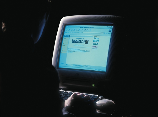 Luna Group Toolstore 2000